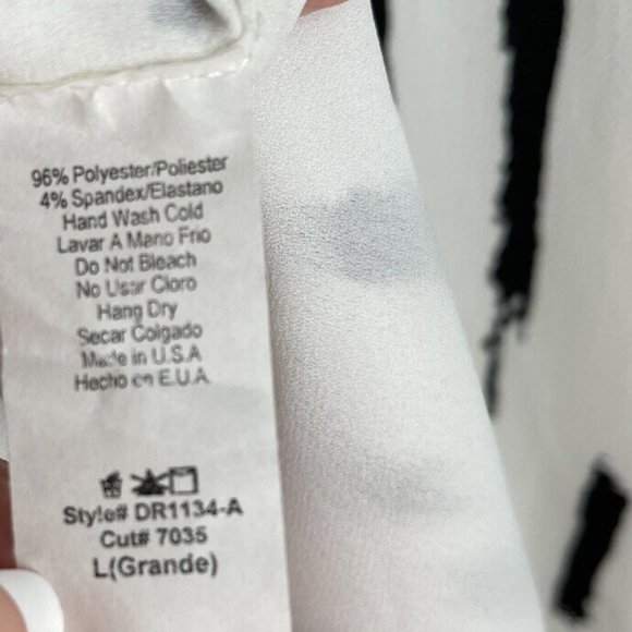 Mod Ref White Black Sleeveless Wrap Dress - Picture 5 of 5